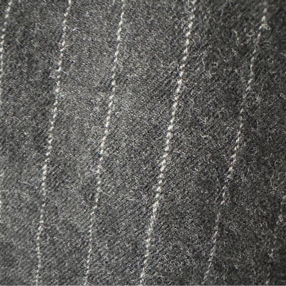 Theory Wool Pinstripe Pants Business Casual Pockets Belt loops zip hook and eye - Picture 5 of 10